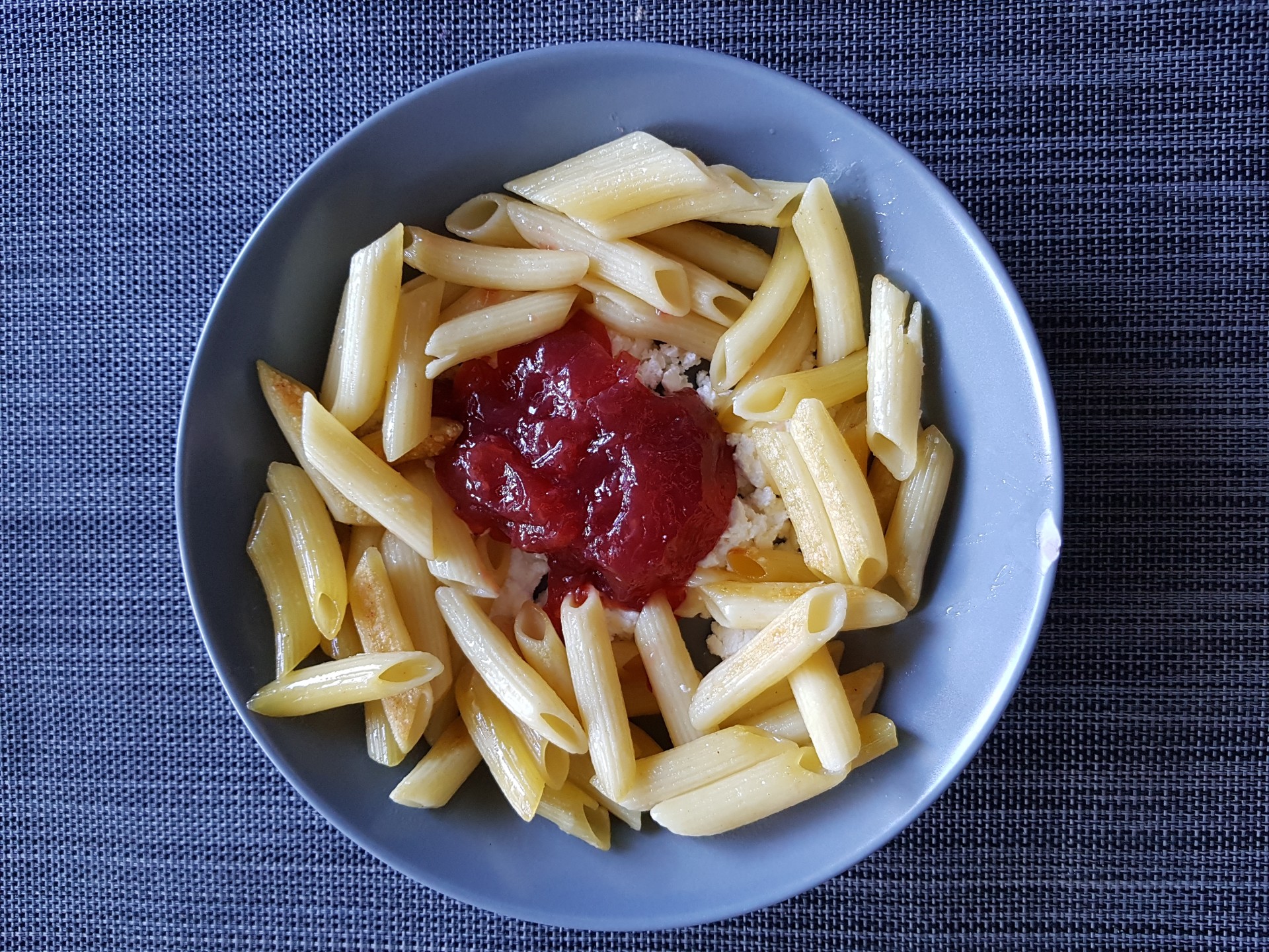 Pasta + white cheese + strawberry jam = My meal ❤